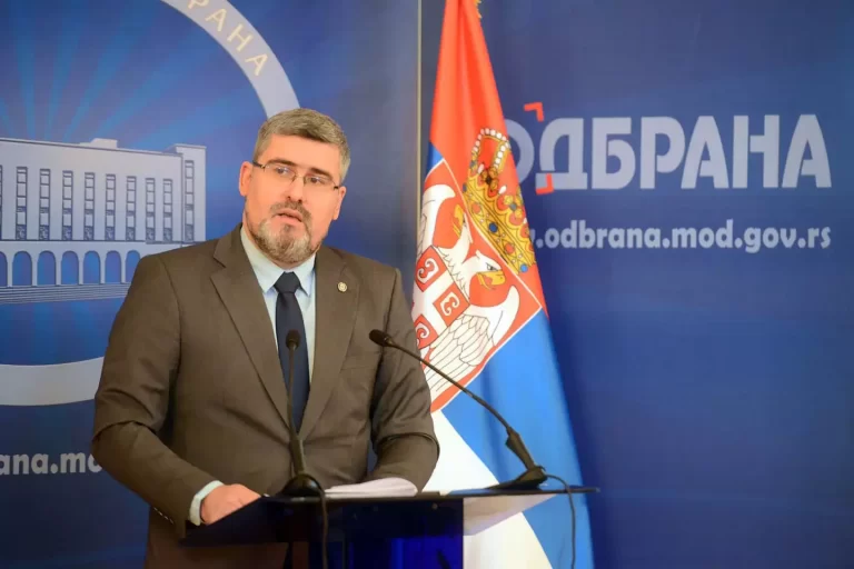 Tradičně promoskevské Srbsko přehodnocuje blízké vztahy s Ruskem