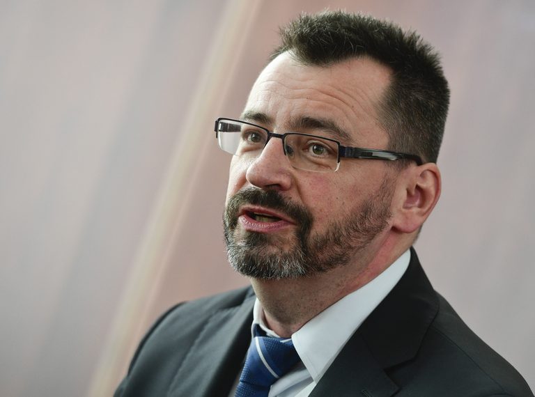 Šéf vrchního soudu trvá po schůzce s Tejcem na tom, ať je kritika justice věcná