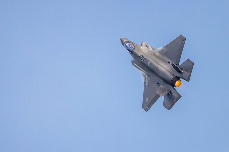 Pentagon vyšetřuje, jak se do Číny dostaly díly neviditelné stíhačky F-35
