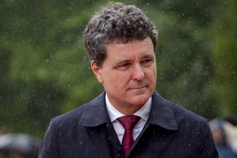 Rumunský prezident Dan dnes navštíví Česko, přijme ho Pavel i Babiš
