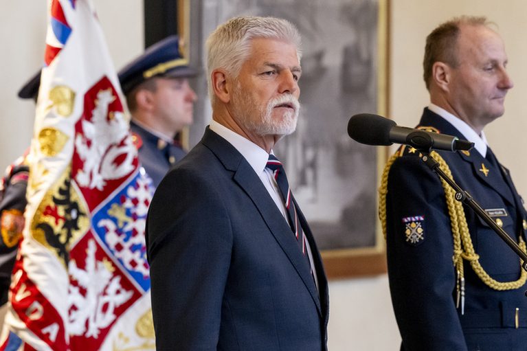 Tejc a Zůna představí Pavlovi kandidáty na jmenování generálů