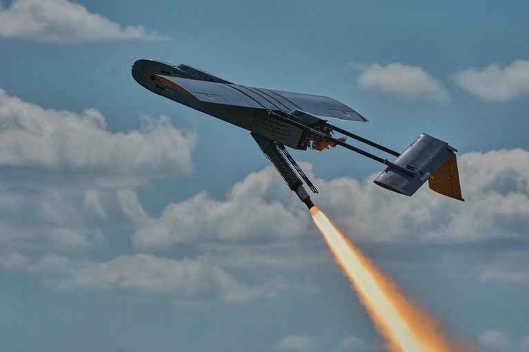 Po ukrajinském dronovém útoku vypukl požár v ropném skladu v Soči