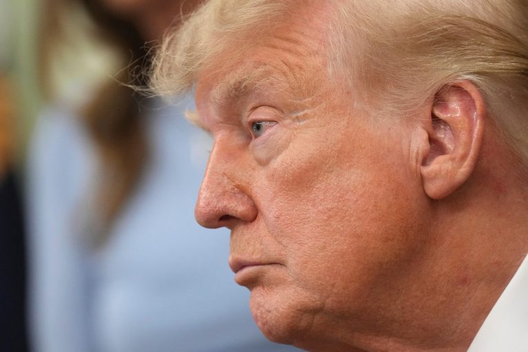 Rusko podle Trumpa už roky útočí na spojence Ukrajiny