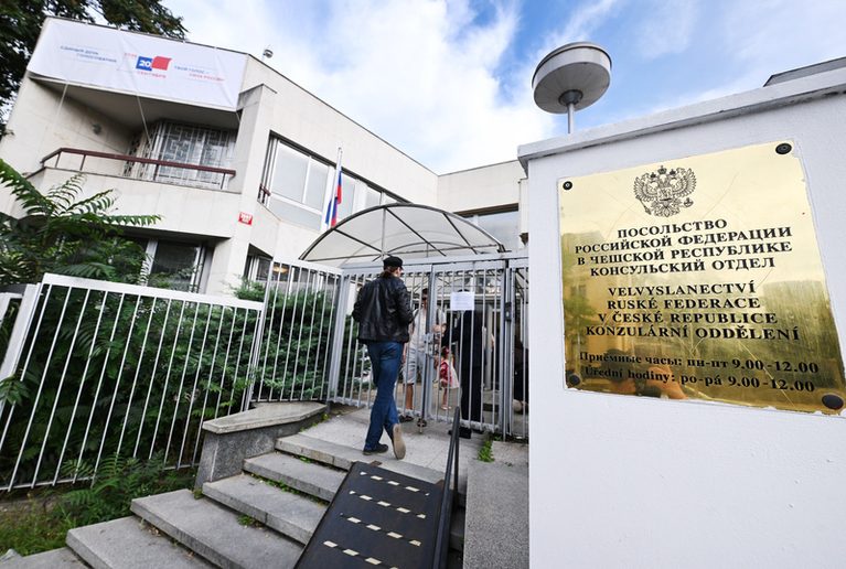 ČR upravila pravidla notifikací ohledně cest ruských diplomatů