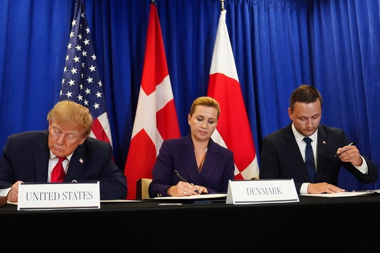 Trump podepsal s Dánskem a Grónskem dohodu o bezpečnosti