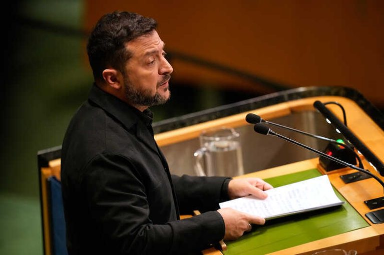 Zelenskyj: Cílem ukrajinských úderů není ropa, ale ruské financování války