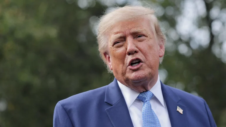 Jsem jediný na světě, koho má Kim Čong-un rád. Je to můj přítel, řekl Trump