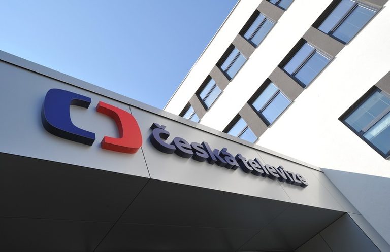 Evropské odborné organizace kritizují rychlé jednání financování o ČT a ČRo