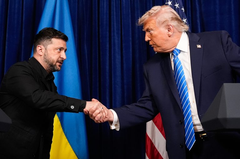 USA chtějí podle Zelenského koncem října třístranně jednat s Ruskem
