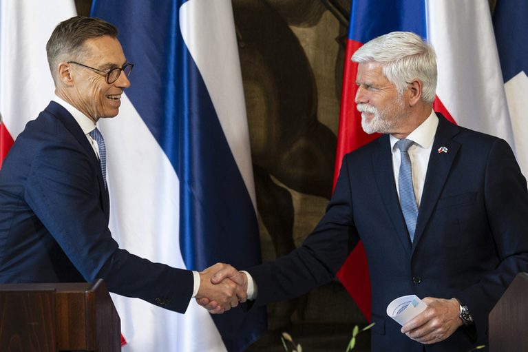 Pavel hovořil s finským prezidentem Stubbem o telefonátu s Putinem