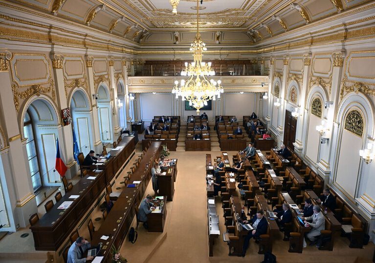 Sněmovna dnes nebude schvalovat růst plateb státu do zdravotnictví
