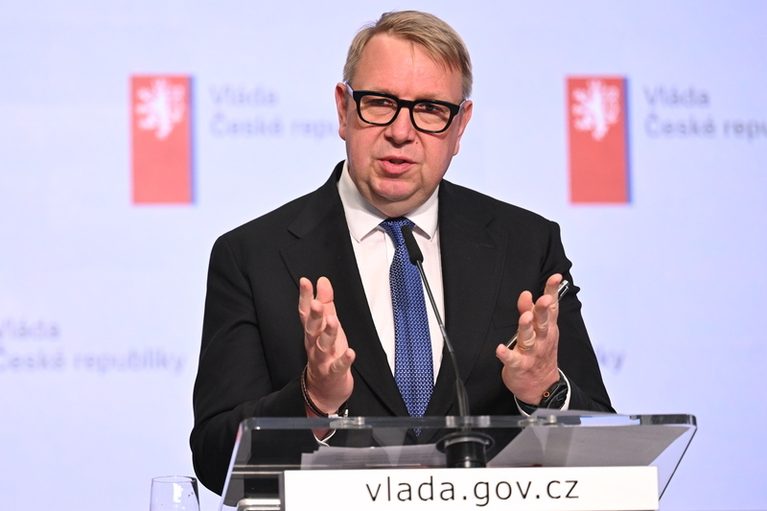MPSV dle Juchelky o dotace EU po střetu zájmů nepřijde, Jurečka žádá vysvětlení