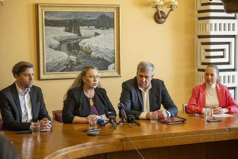 Koalice v Praze a Ostravě má víc variant, v Jablonci nebo Písku už je domluvená