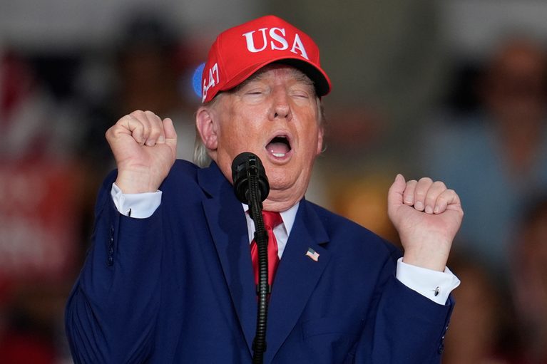 Trump pozastavuje nový balík protiruských sankcí