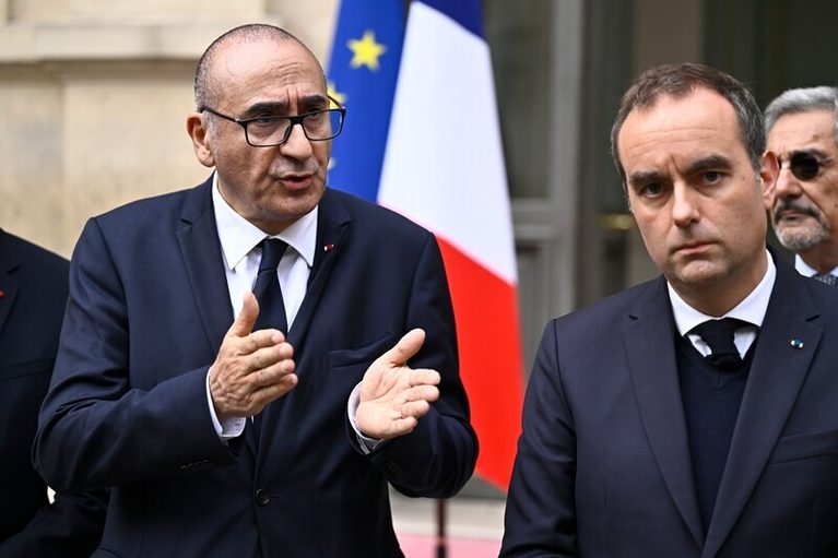 V Lille a dalších městech na severu Francie bude platit zákaz vycházení