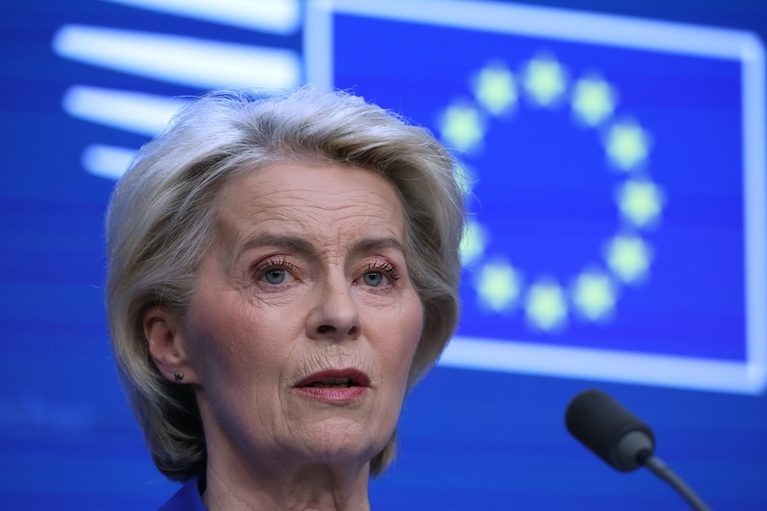 Šéfka EK představila Arktickou strategii, zmínila vojenské aktivity Ruska