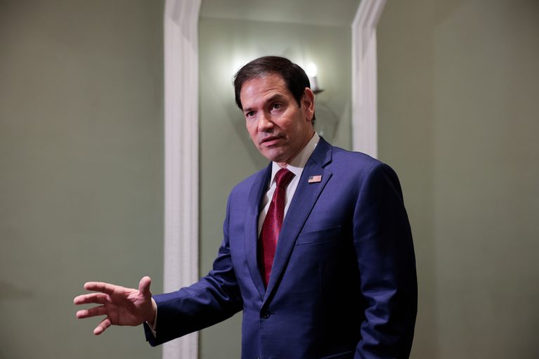 Rubio poblahopřál Česku k svátku, připomněl závazek k navýšení výdajů na obranu