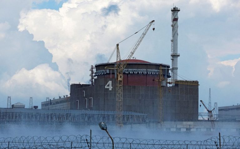 Záporožská elektrárna jako dezinformační zbraň: proč příběh o „ukrajinské jaderné provokaci“ neobstojí